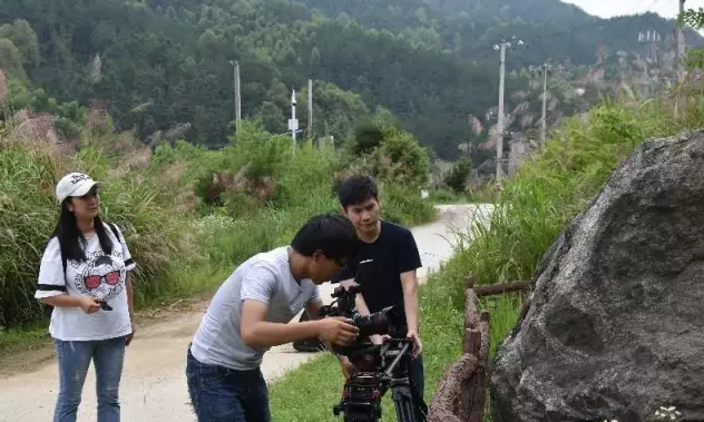 我公司大型记录片《中国影像方志-潜山篇》开展座谈会并实施堪景