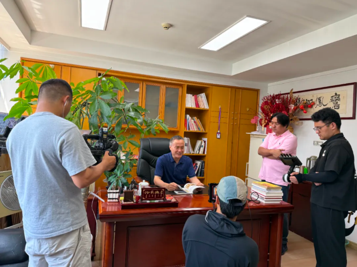 一叶扁舟一壶酒，六朝文脉见金陵